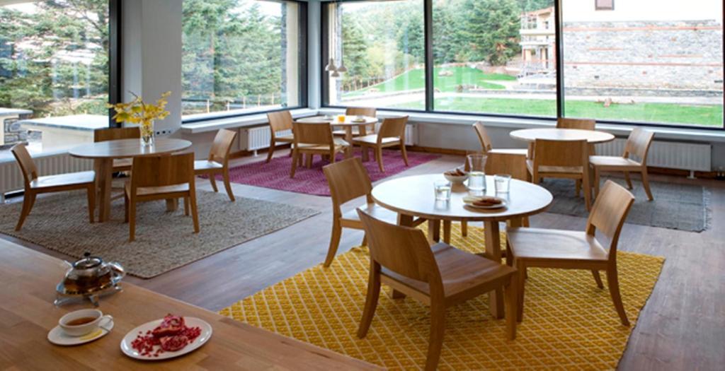 Natura Hotel Витина Экстерьер фото